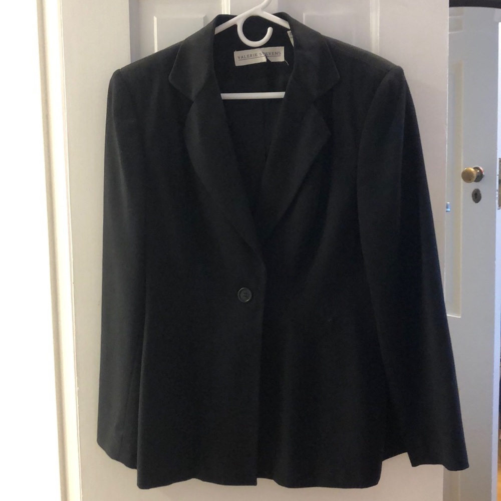Women’s black blazer
